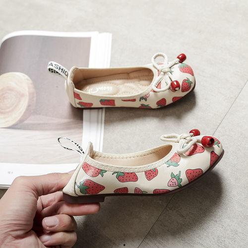 鞋圈女网红草莓,鞋圈女网红的时尚魅力与潮流风向标